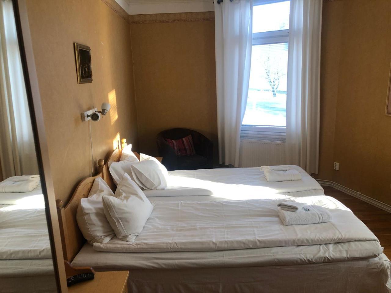 Grosshandlaren Hotell & Deli Сёдерхамн Экстерьер фото